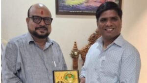 जळगाव जिल्ह्याच्या आरोग्य सेवेला सलाम! महात्मा ज्योतिराव फुले जन आरोग्य आणि आयुष्मान भारत योजनेतील उत्कृष्ट कर्मचाऱ्यांचा गौरव सोहळा